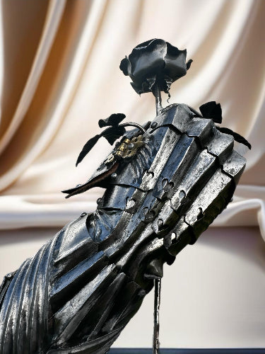 See the hand filed cutouts for the gothic gauntlets