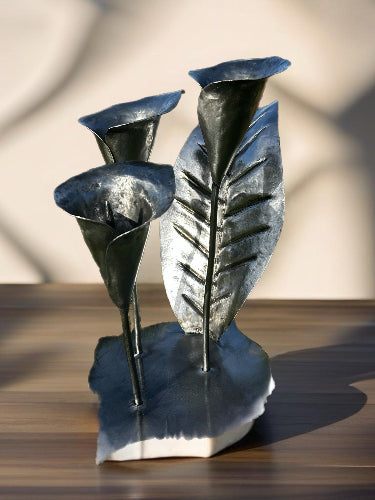 Our stunning sculpture made by NZ Blacksmith of Calla Lilys 