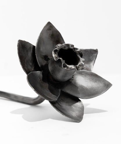 Steel Daffodil Sculpture